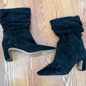 Vince Camuto Black Suede Slouch Booties Pointed Toe Block Heel Size 10